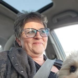 Meet your Posher, Terri-lynn